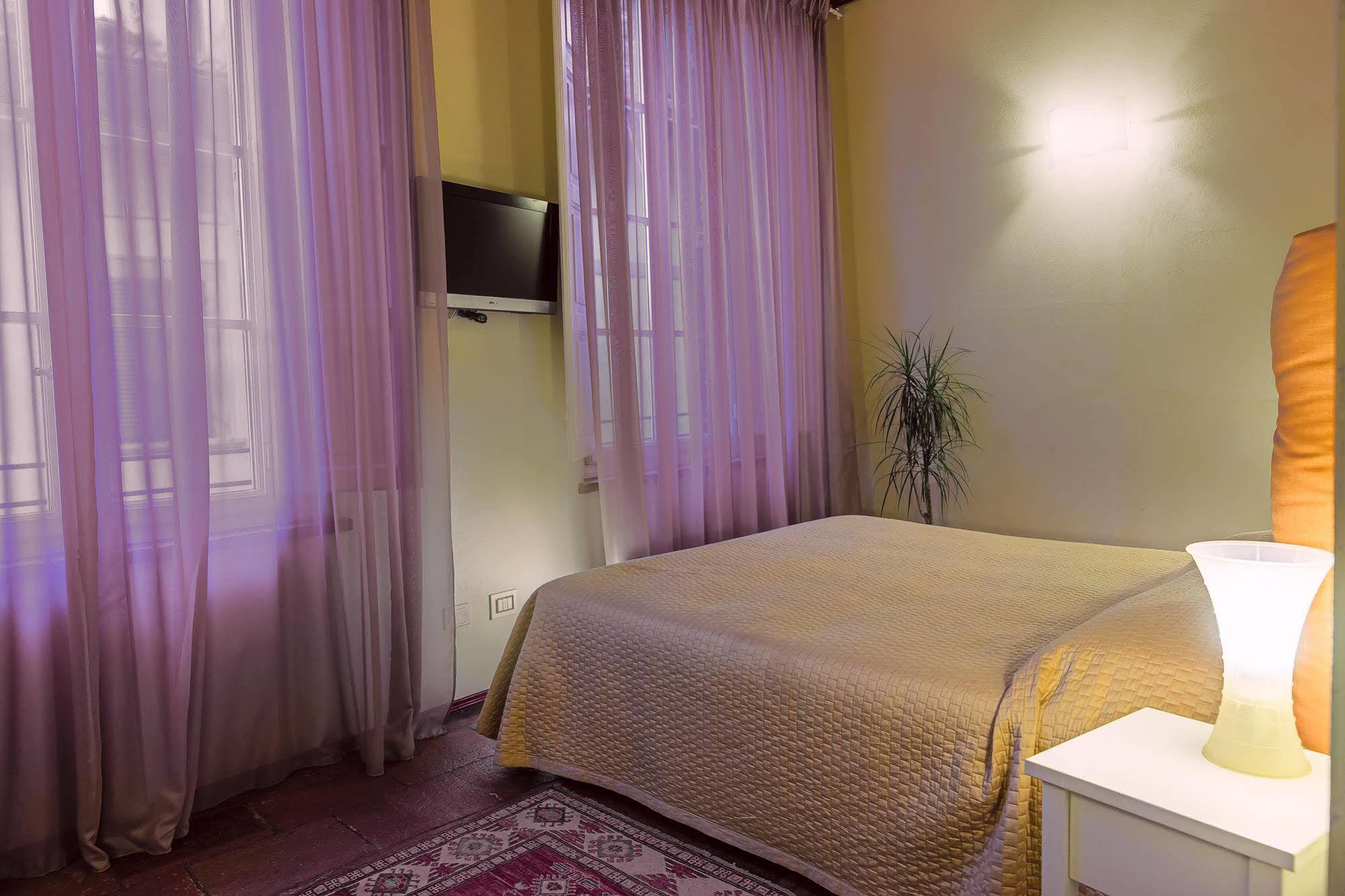 Antica Residenza Dell'Angelo Hotel Lucca Exterior photo