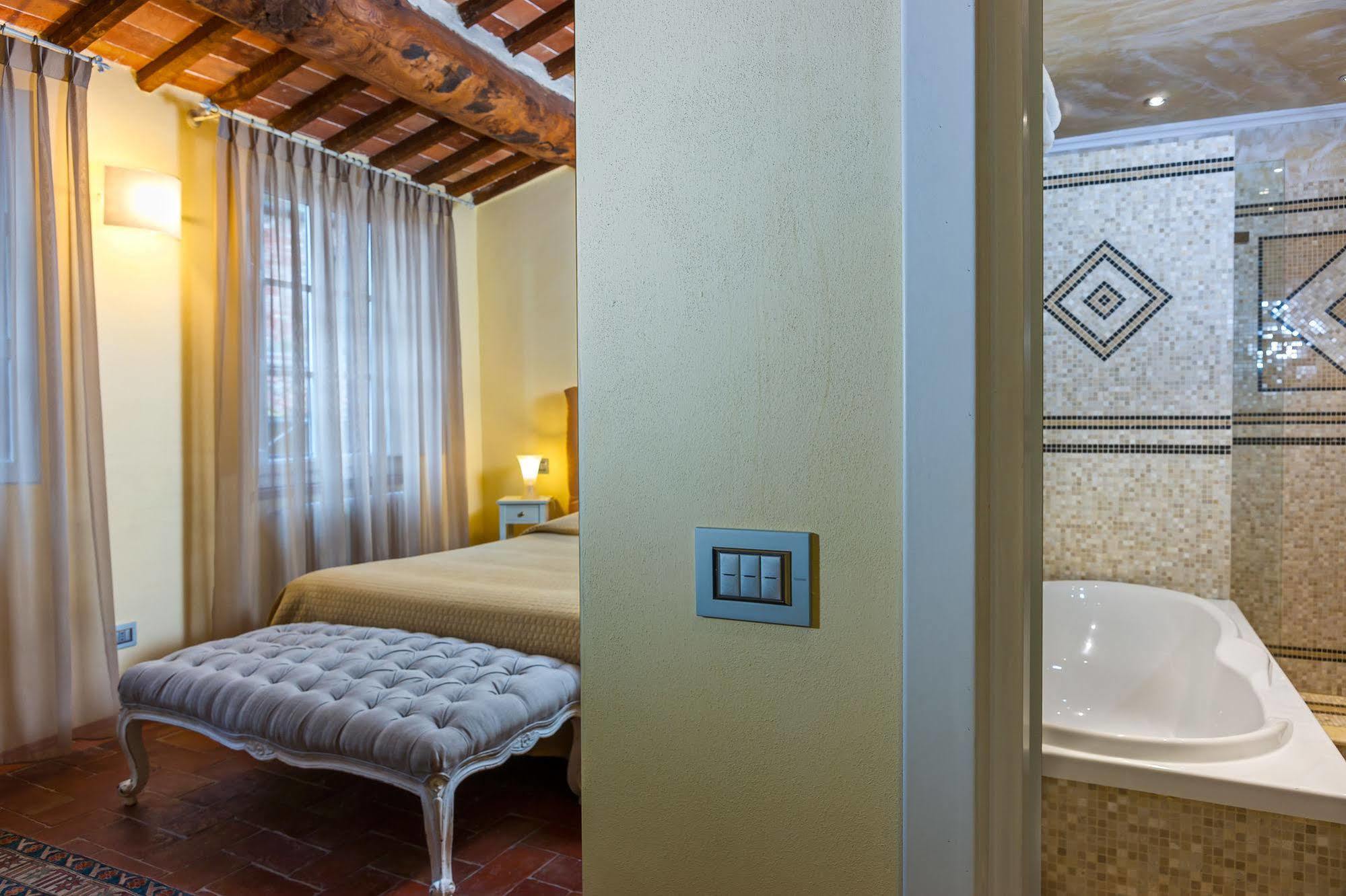 Antica Residenza Dell'Angelo Hotel Lucca Exterior photo
