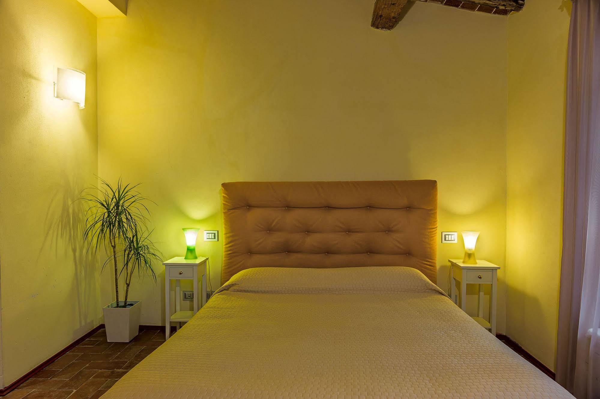 Antica Residenza Dell'Angelo Hotel Lucca Exterior photo